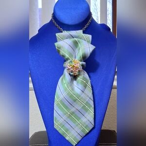 👔 IT'S A SALE!! DEBONAIR TIE NECKLACE 👔